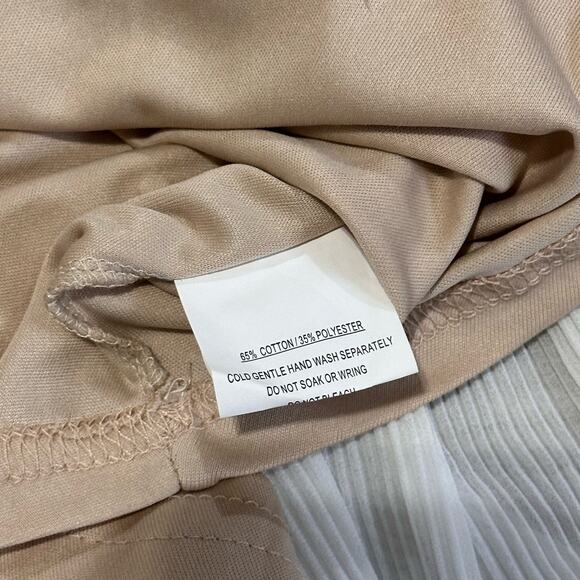 Saint + Secrets Dreamy Off Shoulder Mini Dress Womens M White Lace Pleated Hem - Picture 6 of 10